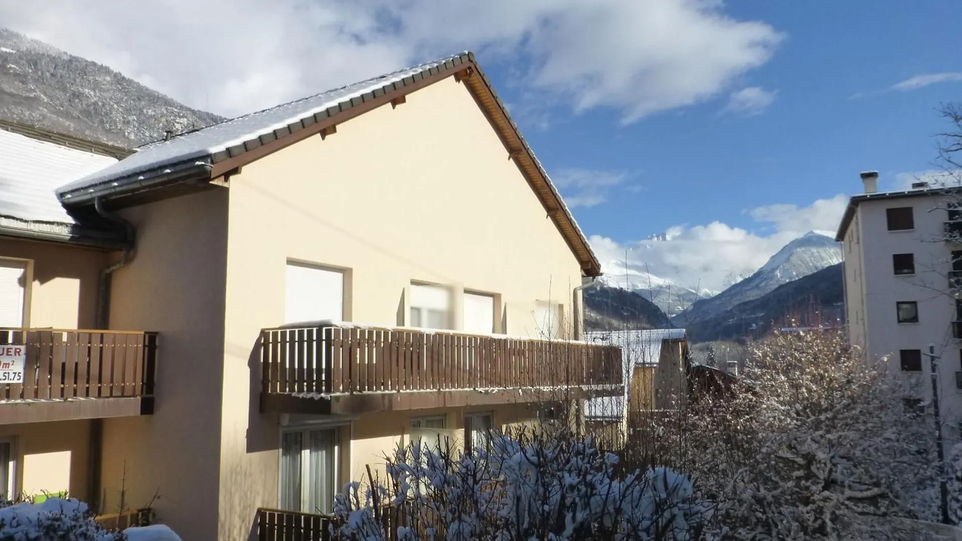 Studio Cosy Au Coeur De Brides-Les-Bains, Balcon, Wifi, Parking, Animaux Admis - Fr-1-512-282 0*, Brides-les-Bains